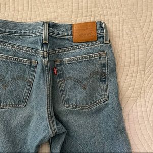 levi wedgie fit ankle jeans